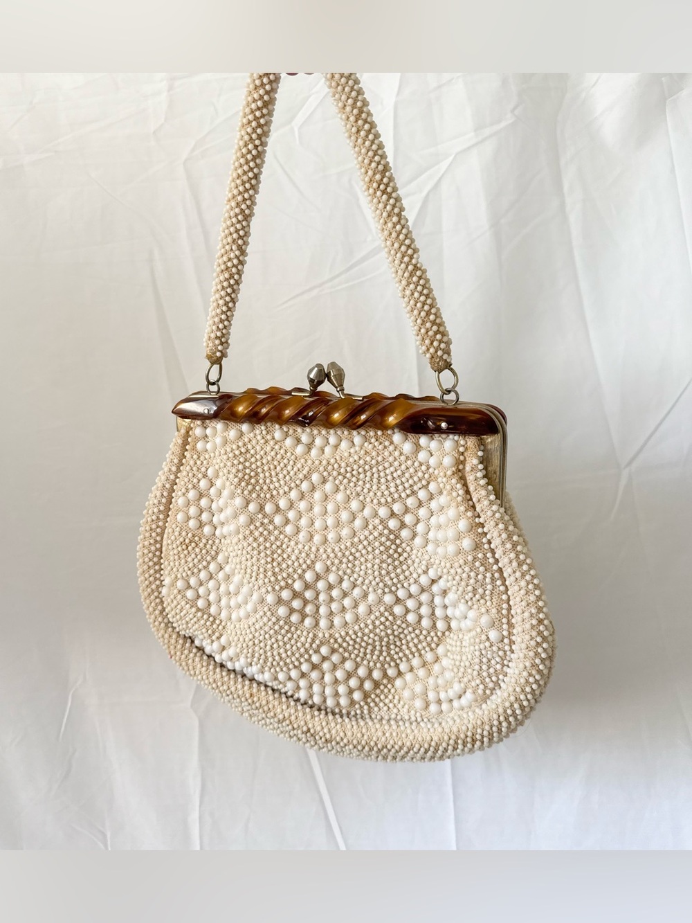Vintage Cream Beaded Shoulder Bag with Tortoiseshell-Style Frame